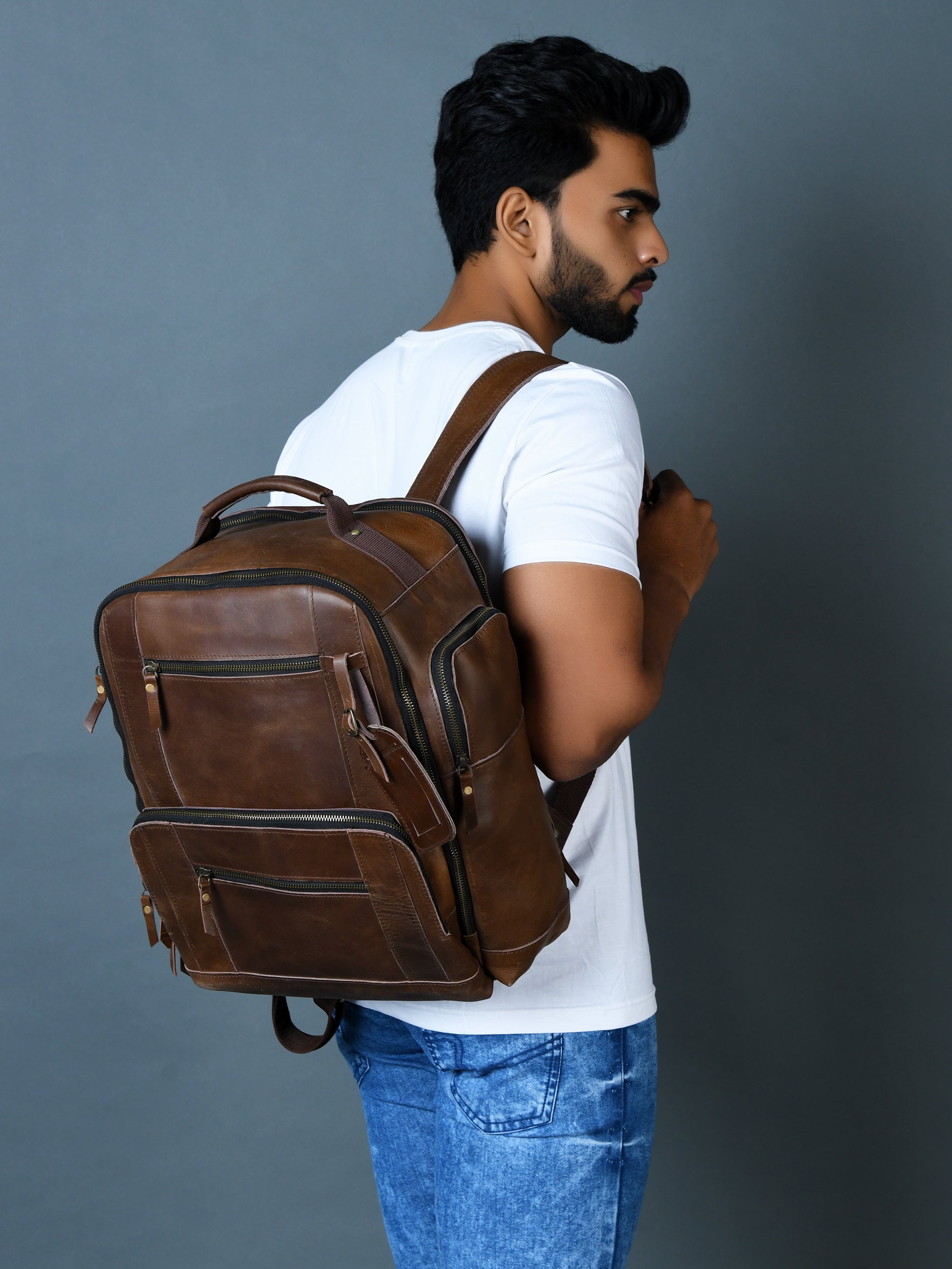 Compact Vintage Full‑Grain Leather Backpack