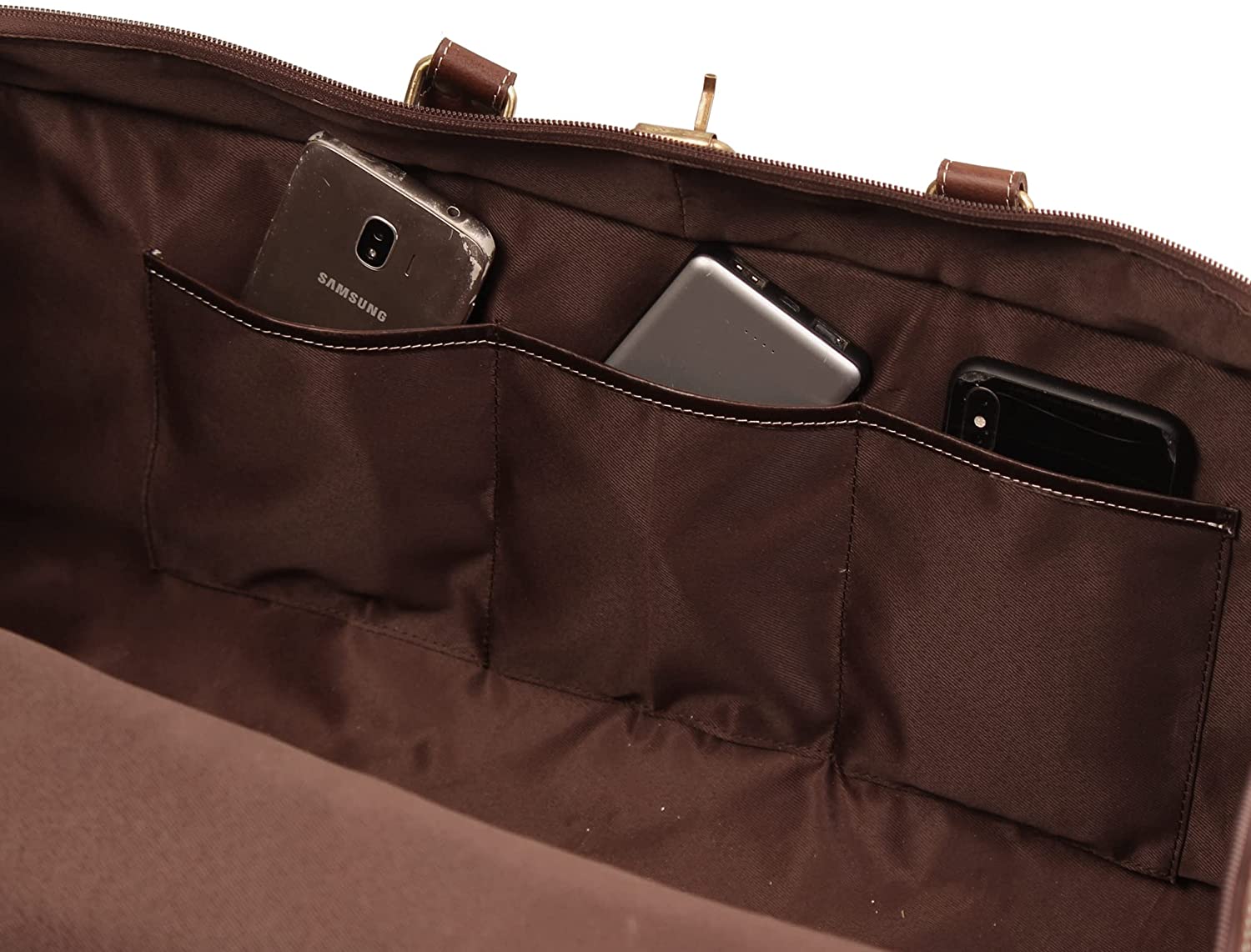 multiple pockets in leather duffle bag