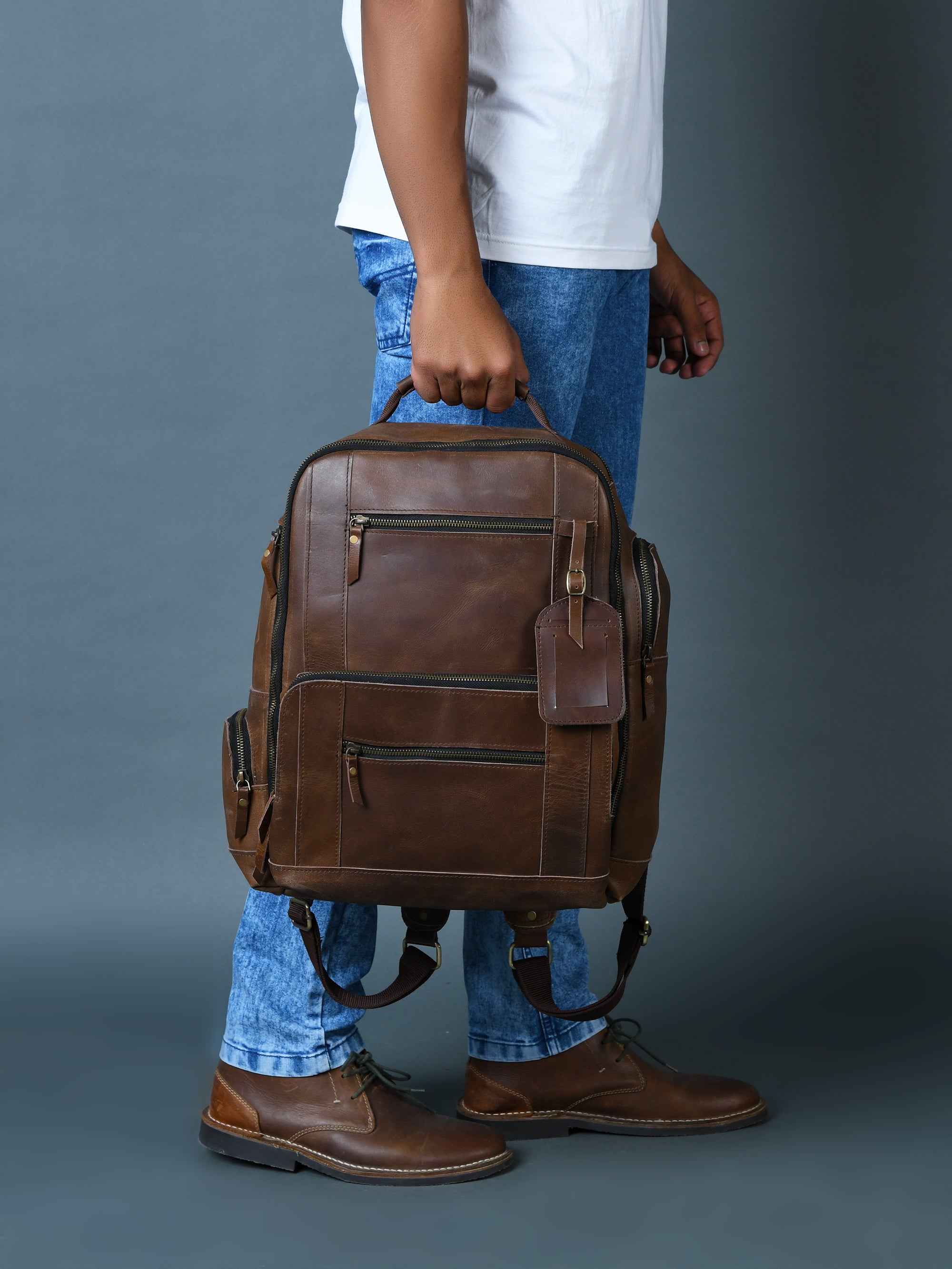 Compact Vintage Full‑Grain Leather Backpack